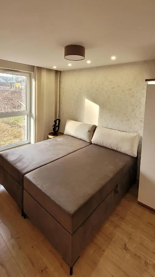 Sloneczny Apartament Z Ogrodkiem グダニスク 0*,