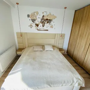 luxury-white-apartment-in-park-lotnikow.krakowhotelspoland.com/